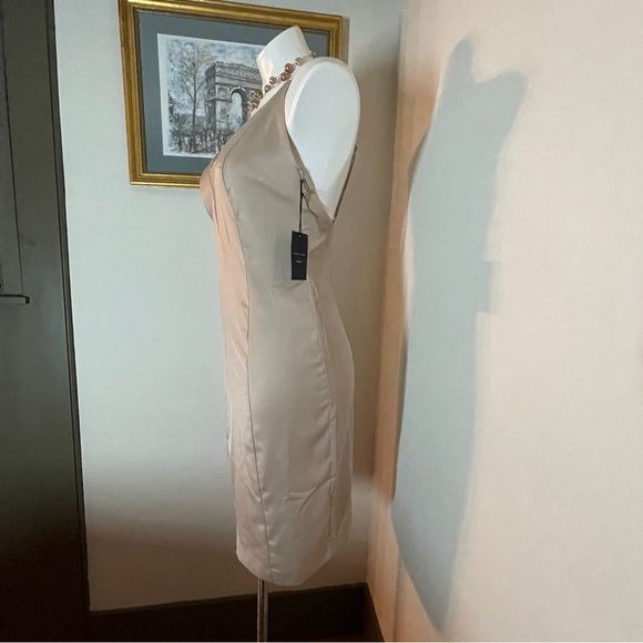 Champange Satin Panang Midi Dress by Chrissy Teigen x REVOLVE Extra Small NWT 🍾 - Picture 9 of 15